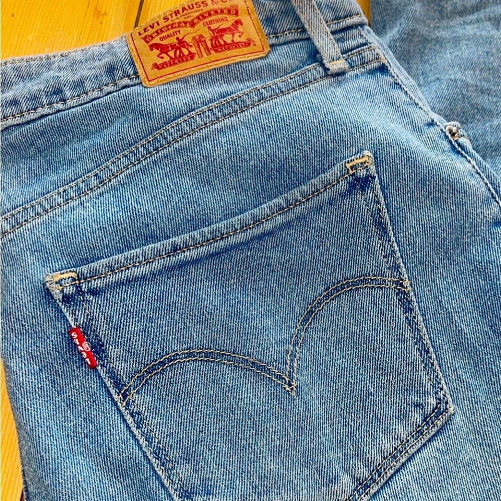 Levi Strauss 721 High Rise Skinny Jeans